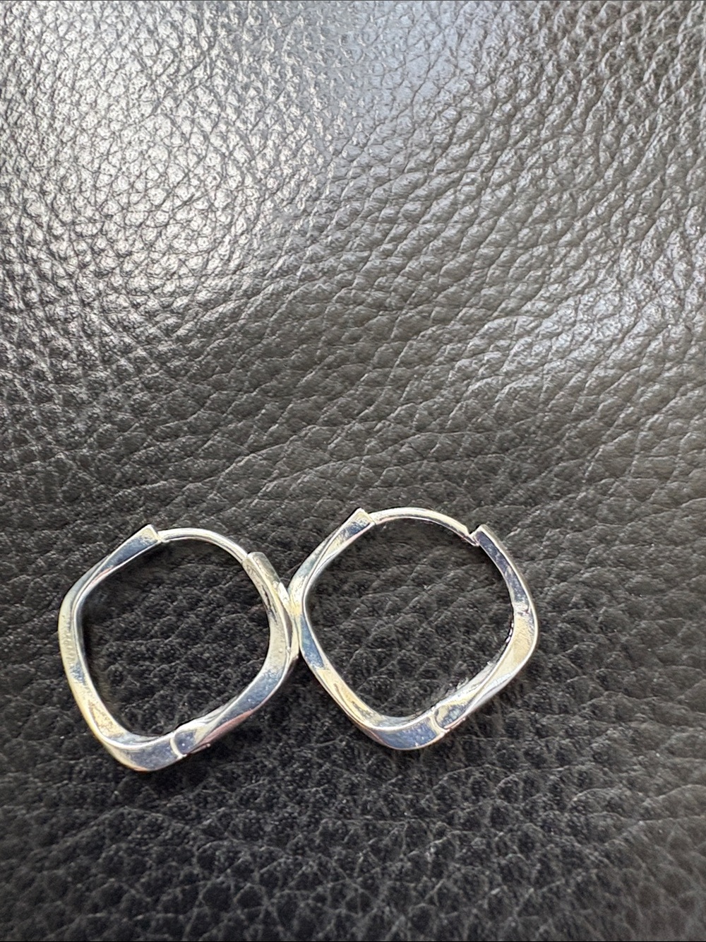 925 Sterling Silver Geometric Hoop Earrings Möbius Earrings  Brand New
